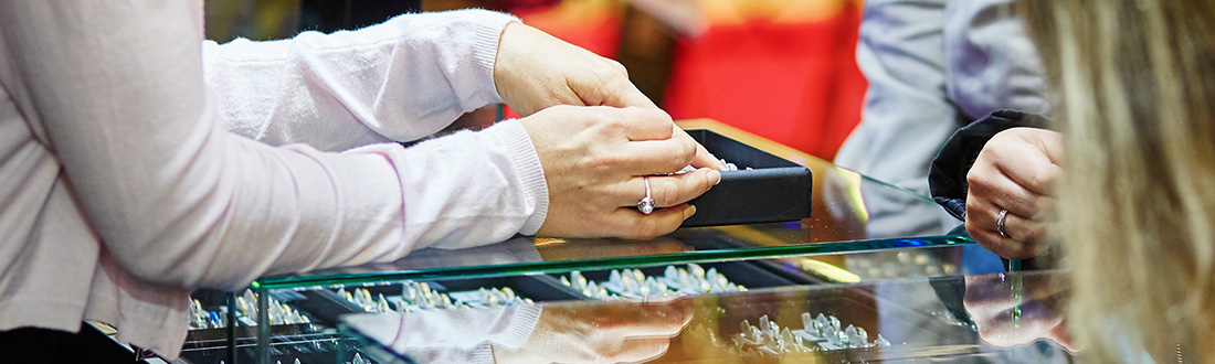 buying jewelry