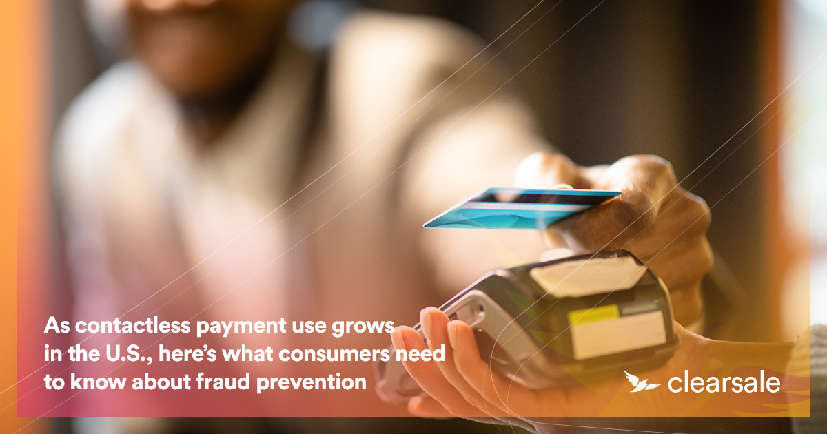 Image of a person doing contactless payment and a text that says: 