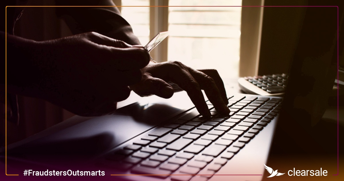 4 Ways Savvy Fraudsters Outsmart Traditional Fraud Management Solutions.jpg